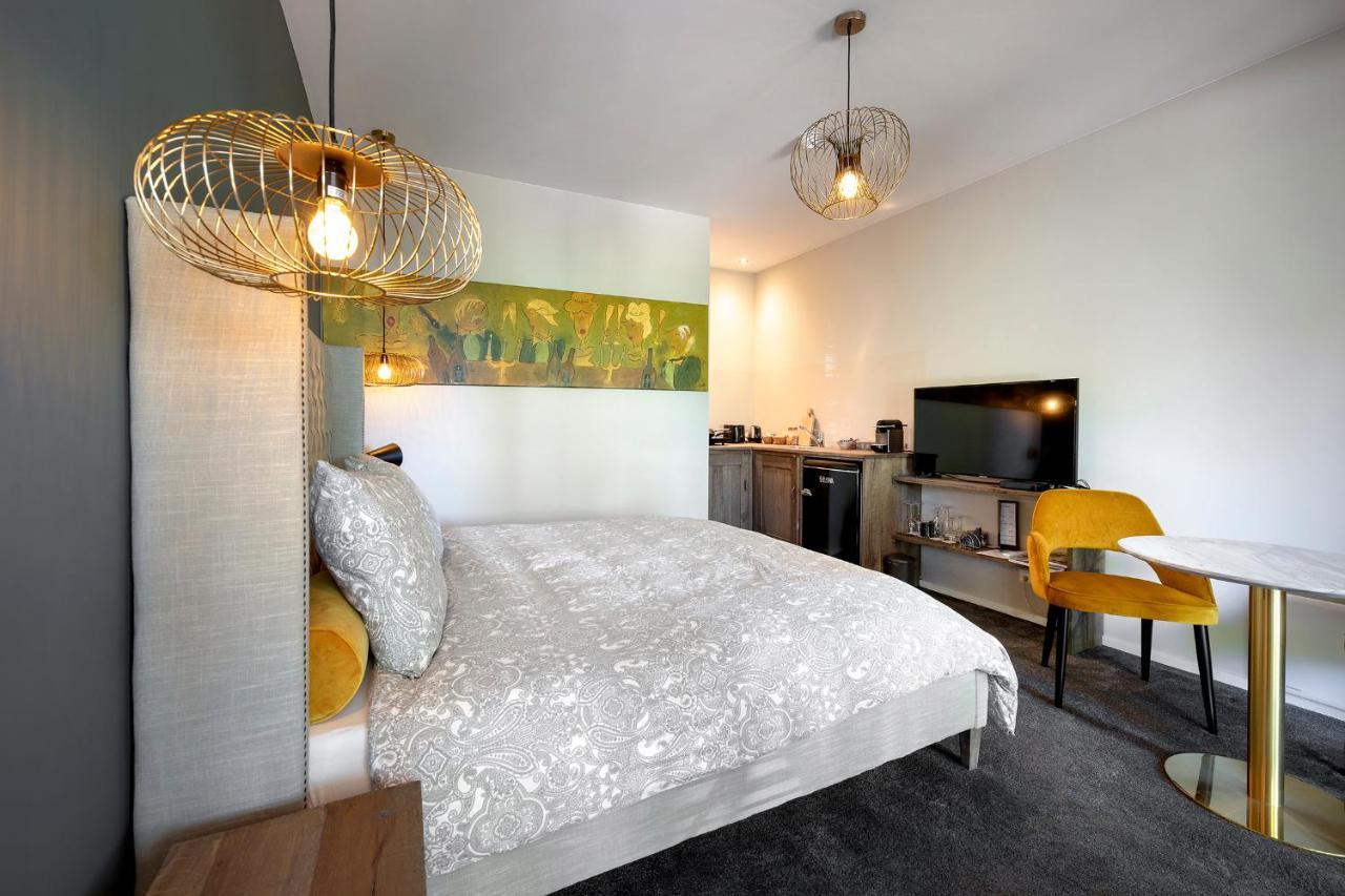 Aubergine Logeren & Dineren Bed and Breakfast Tegelen Εξωτερικό φωτογραφία