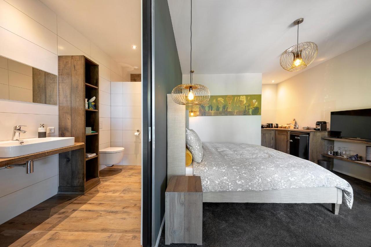 Aubergine Logeren & Dineren Bed and Breakfast Tegelen Εξωτερικό φωτογραφία